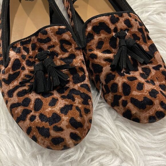 GAP Leopard Print Velour Slip On Loafers Sz 7 - Picture 2 of 15